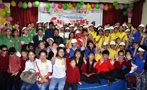 The First Lady of the State Smti. Neelam Mishra celebrate Tourism Children's Festival with Childrens at State Science centre, IG park Itanagar on 22nd October2017. 